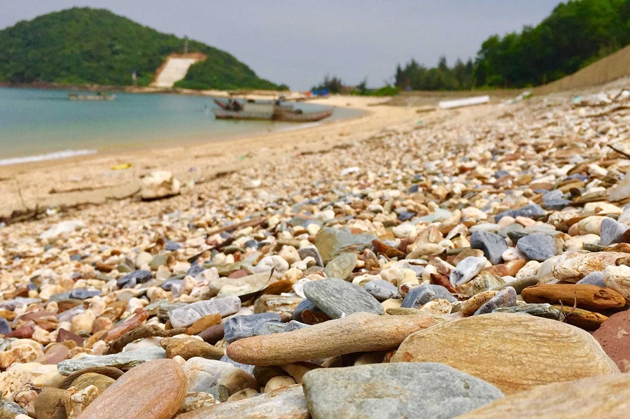 Lưu ý giữ vệ sinh để bảo vệ vẻ đẹp nguyên sơ của hòn đảo