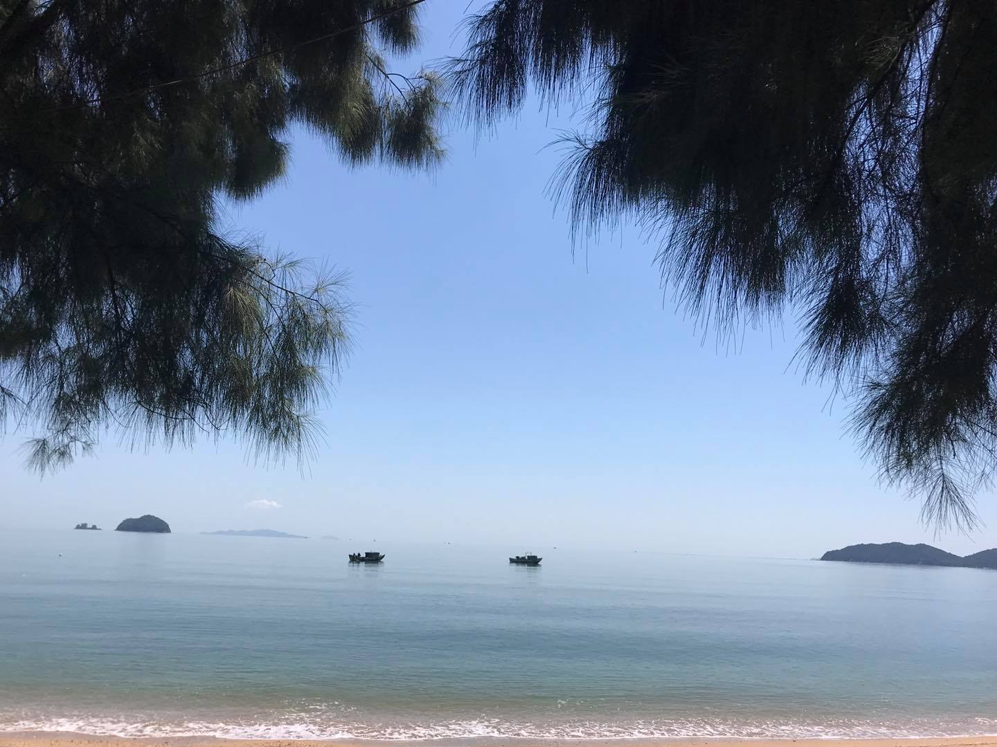 Khám phá khung cảnh yên bình trên đảo Thoi Xanh